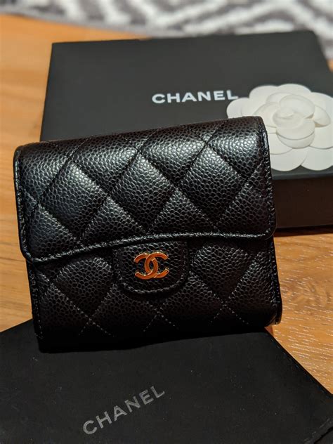 chanel vintage caviar wallet